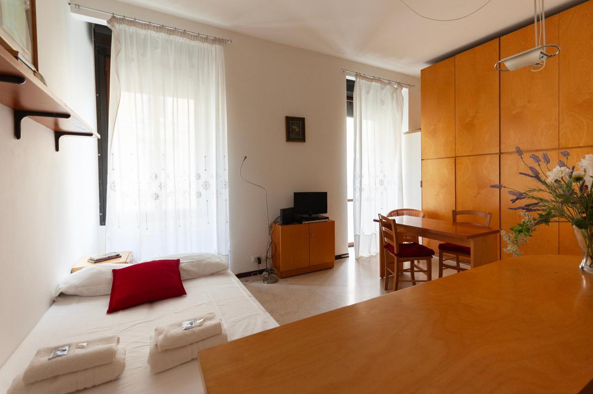 Youhosty - Lecco 11 Milano Exteriör bild